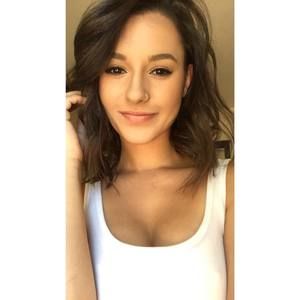 Meet your Posher, Kendra